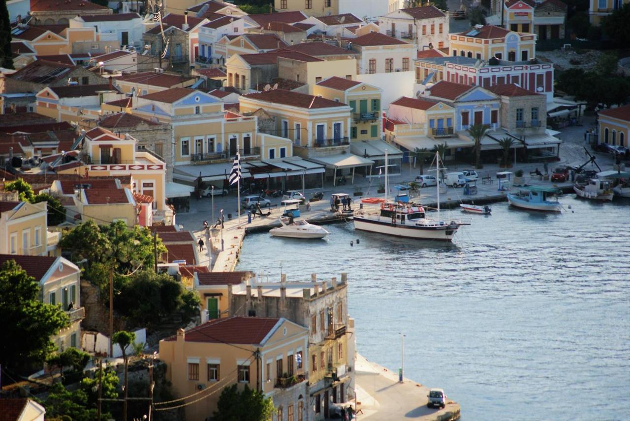 The Bougainvillea House Symi Exteriér fotografie